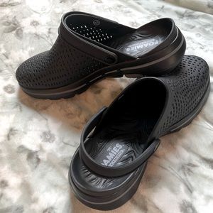 Skechers Foamies Go Walk Women’s Size 8.5 Black